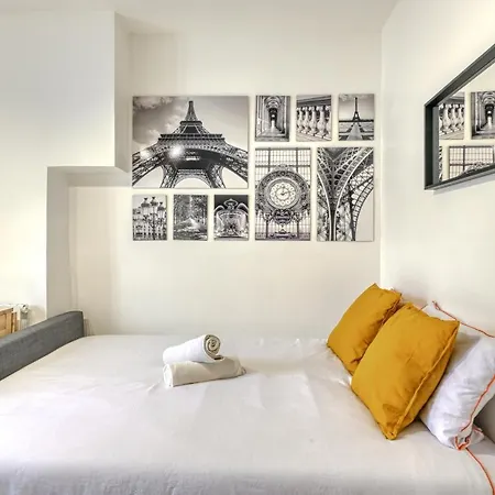 Cosy French Place Eiffel Tower At The Corner Apartment Paris